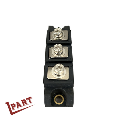 Pièces détachées de chariot élévateur en silicone noir MZK100-04 pour chargeur de batterie